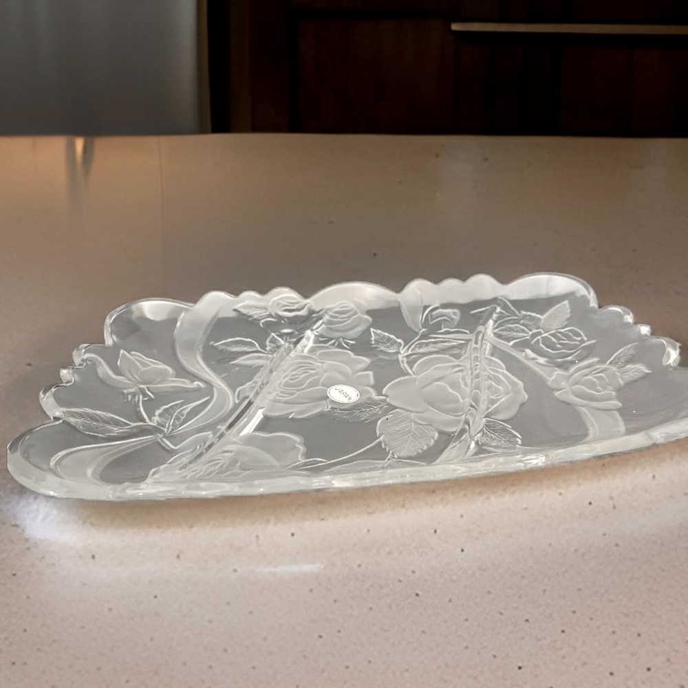 Three section glass tray